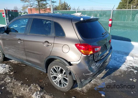 2017 Mitsubishi Outlander Sport 2.0 Es/2.0 Le z USA, uszkodzony, nr VIN JA4AR3AU1HZ022863